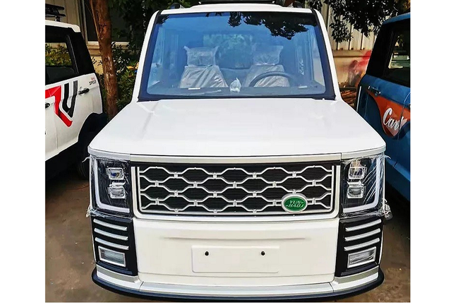 Cách đây vài năm, công ty Landwind của Trung Quốc từng bị hãng Land Rover đưa ra tòa vì bán xe "nhái" thiết kế của Range Rover Evoque. Sau vụ kiện này, thương hiệu Landwind đã "bốc hơi" khỏi thị trường tỷ dân. Tuy nhiên, vụ việc này vẫn không thể ngăn các công ty khác "học hỏi" thiết kế của xe Range Rover và áp dụng cho ô tô của mình. Mẫu  xe điện ôtô Seabiscuits Industry dưới đây là một ví dụ điển hình.