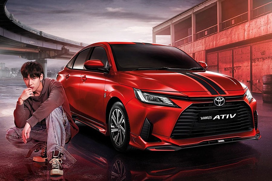 Ngày 9/8,  Toyota Vios 2023 thế hệ mới chính thức trình làng tại Thái Lan dưới tên gọi Yaris Ativ. Ngay những ngày đầu ra mắt, Vios 2023 đã thu hút sự quan tâm của đông đảo người tiêu dùng bởi thiết kế bắt mắt và trang bị hiện đại hơn hẳn thế hệ tiền nhiệm.