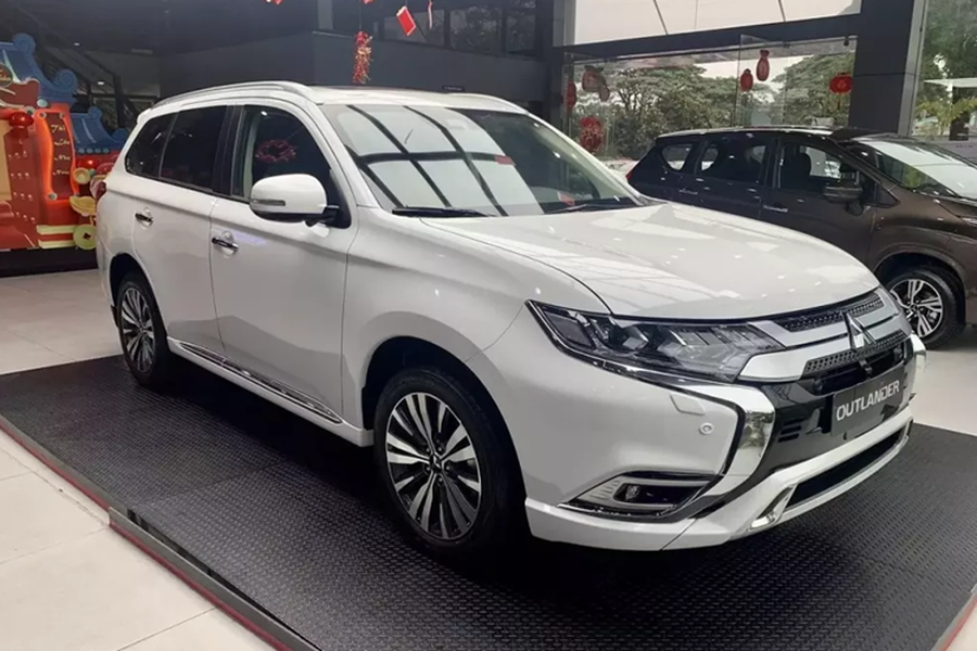 Trong tháng 6/2024 này, Mitsubishi Motor Việt Nam đang áp dụng chương trình khuyến mãi cho các mẫu xe của mình, bao gồm cả  Mitsubishi Outlander.