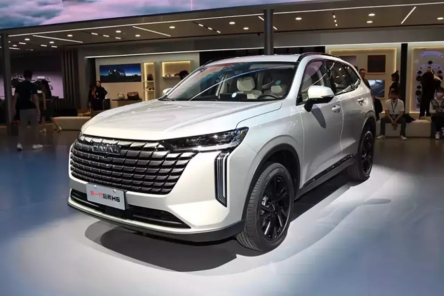 Trong triển lãm Ô tô Bắc Kinh 2024 diễn ra vào hồi tháng 4 năm nay, thương hiệu Haval của hãng xe Trung Quốc Great Wall Motor đã chính thức ra mắt H6 phiên bản nâng cấp giữa vòng đời. Đến nay, giá bán của  Haval H6 2025 mới ở thị trường Trung Quốc mới được công bố.