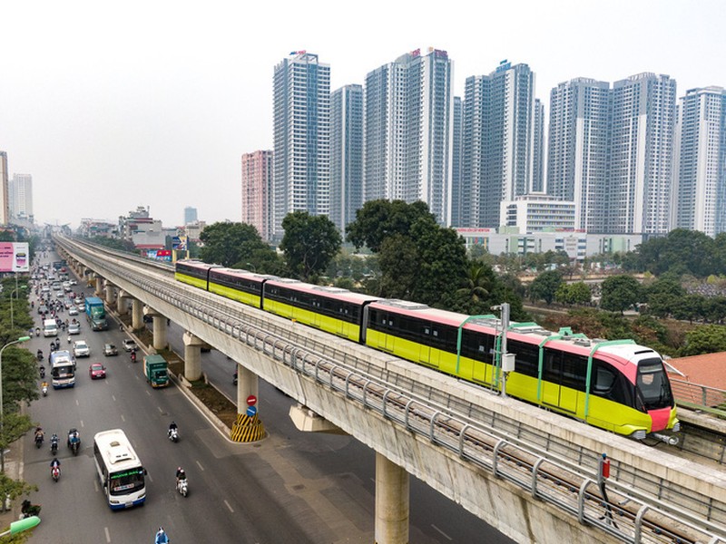  Dự án đường sắt Nhổn - ga Hà Nội: Dự kiến đưa vào khai thác đoạn trên cao vào tháng 12/2022. Trước đó, tháng 11/2021, Cát Linh - Hà Đông trở thành tuyến tàu điện đầu tiên ở thủ đô vận hành thương mại.