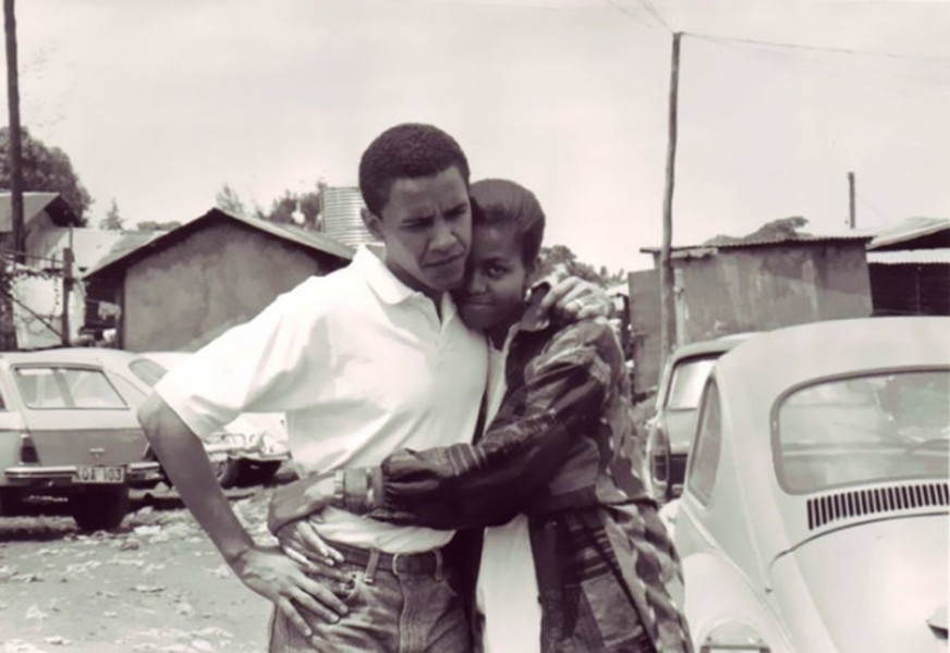 Cựu  Tổng thống Obama và hôn thê ở Kenya năm 1992.