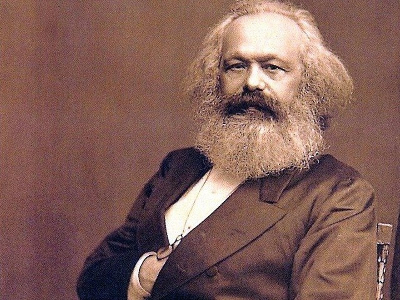  Lời trăn trối của nhà tư tưởng Karl Marx trước khi qua đời có nội dung: "Lời trăn trối chỉ dành cho những kẻ ngốc nghếch chưa nói đủ mà thôi!".