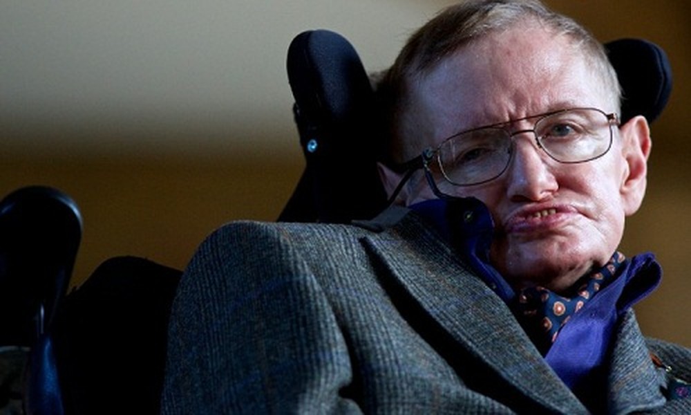 Trước khi qua đời vào ngày hôm qua (14/3),  ông hoàng vật lý Stephen Hawking đã đưa ra một số tiên tri về Trái đất gây xôn xao dư luận.