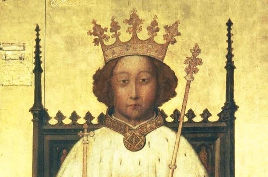 Chào đời năm 1367 tại Bordeaux, Richard II -  Vua Anh lên ngôi khi 10 tuổi - là con trai thứ hai của hoàng tử xứ Wales là Edward. Anh trai của Richard II là hoàng tử Edward xứ Angoulême qua đời năm 1370.