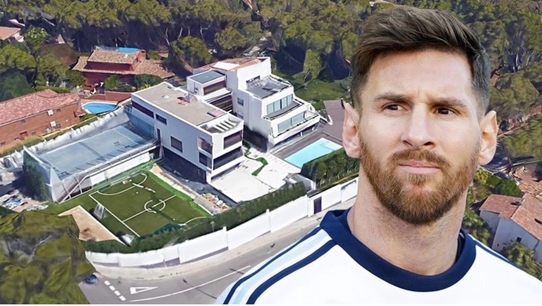 Từ lâu, công chúng đã biết đến thông tin các máy bay không được phép bay qua  nhà của Lionel Messi. Điều này khiến nhiều người tò mò có phải nam cầu thủ này nhận được "đặc quyền" từ giới chức trách.