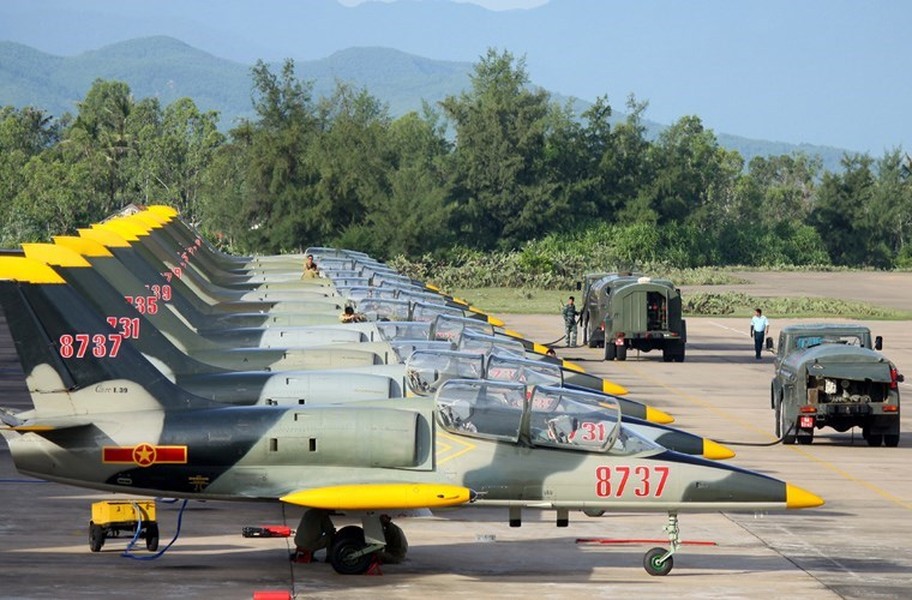 L-39 hiện là mẫu máy bay huấn luyện chủ lực của Không quân Nhân dân Việt Nam. Hầu hết các lứa phi công tiêm kích của chúng ta đều trải qua bài bay huấn luyện trên mẫu máy bay huyền thoại này. Tuy nhiên, trải qua thời gian dài sử dụng, các máy bay không khỏi bị xuống cấp.