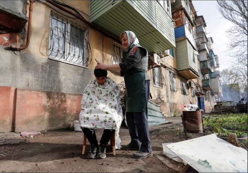 Theo hãng tin Reuters, chiến dịch quân sự đặc biệt kéo dài 56 ngày của Nga tại Ukraine đã gây ra một cuộc di dời lớn khỏi quốc gia này. Dữ liệu của Liên Hợp Quốc cho thấy, tính đến ngày 20/4, hơn 5 triệu người đã rời bỏ Ukraine.