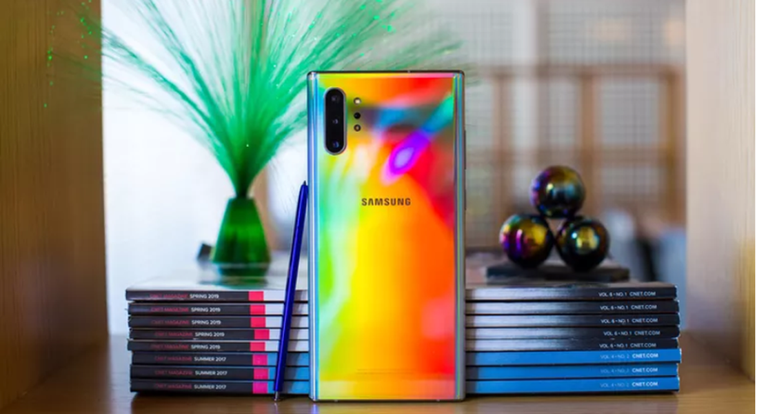 Samsung Galaxy Note 10 Plus được tinh chỉnh, đầy đủ tính năng, với màn hình lớn 6,8 inch, thời lượng pin dài. Nó cũng là một trong những  smartphone Android có các công cụ camera tuyệt vời nhất.