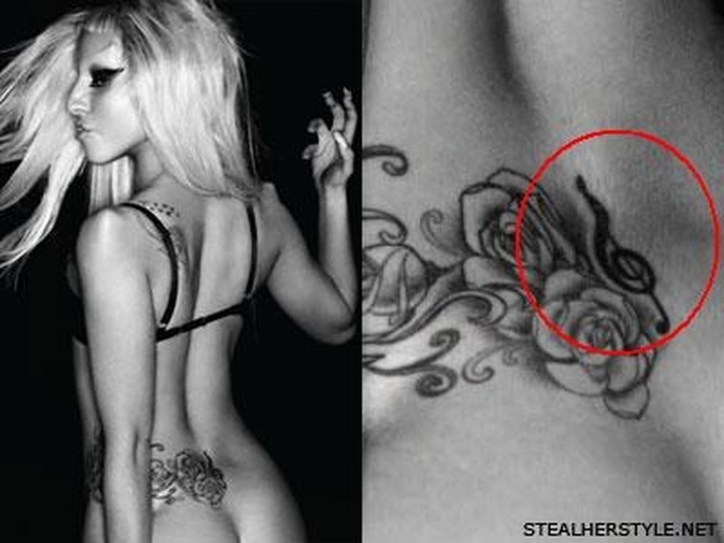 Hình xăm đầu tiên  Lady Gaga là một khóa của âm nhạc treble ở phần trung tâm của lưng dưới. Rõ ràng âm nhạc luôn luôn là một phần lớn cuộc sống của Gaga. Cô có hình xăm này khi cô chỉ mới 17 tuổi.