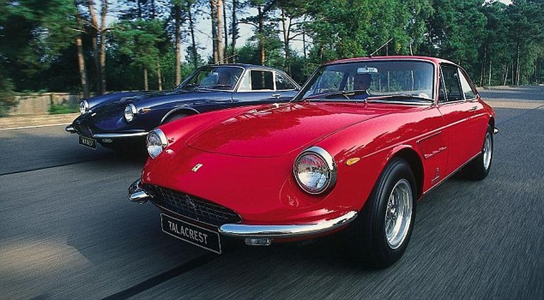 Ferrari 330 GT được sản xuất từ năm 1964 với giá ban đầu 55 nghìn USD. Đến nay, giá chiếc xe đội lên tới 175 nghìn USD, tăng 218% . Chiếc xe từng một thời làm khuynh đảo giới chơi xe này nay được chế độ lại đẹp lộng lẫy như mới.