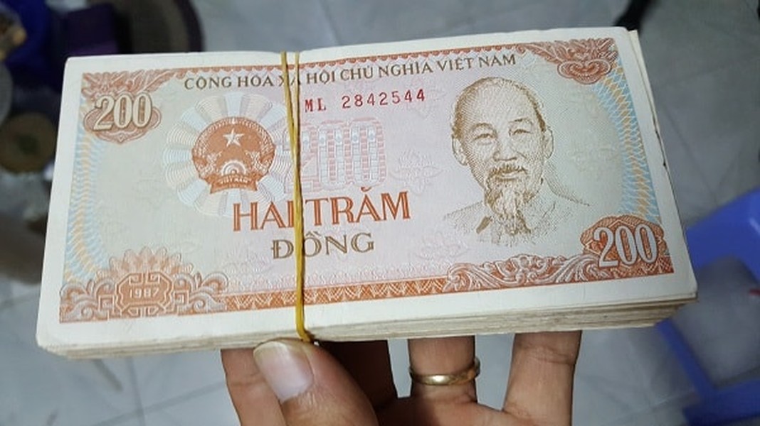 Hiện tại, tờ tiền 200 đồng vẫn chưa có thông báo đình chỉ lưu hành nên vẫn có giá trị sử dụng. Ảnh: Internet