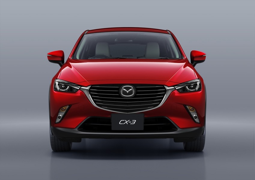 Mazda ra mắt mẫu CX-3 tại triển lãm xe hơi Los Angeles 2014. CX-3 được phát triển dựa trên Mazda 2 Hatchback và trang bị những công nghệ mới nhất của Mazda. Mẫu xe sẽ được bán ra tại Nhật và châu Âu từ đầu năm 2015. Sau khi ra mắt, CX-3 sẽ cạnh tranh trực tiếp với Ford Ecosport, Honda HR-V, Chevrolet Trax, Fiat 500X, Jeep Renegade...