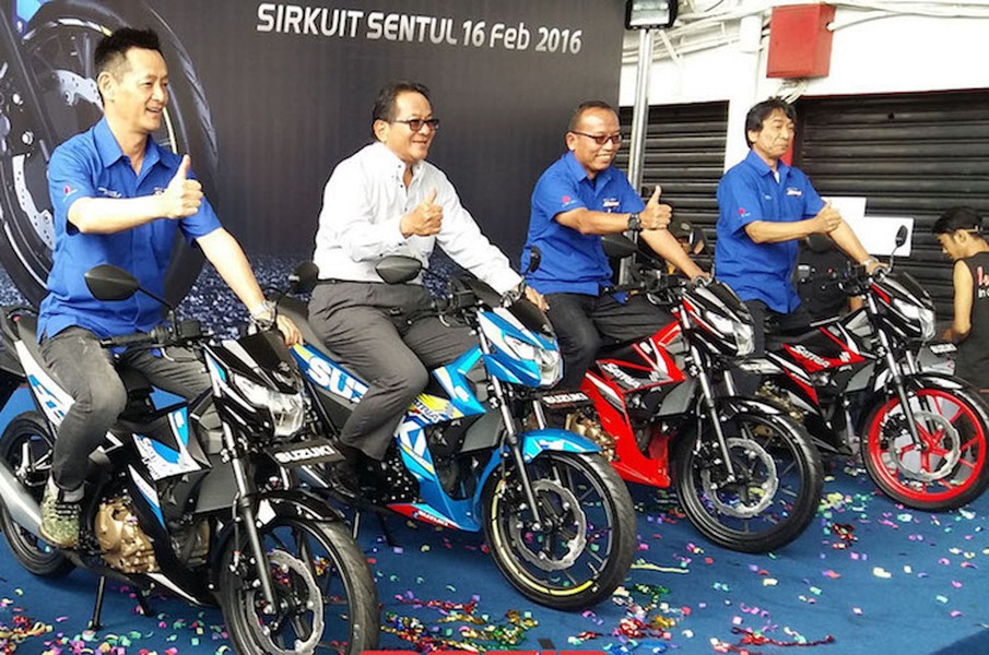 Vào ngày 16/2/2016, lễ ra mắt chính thức  Suzuki Satria FU150 thế hệ mới đã được hãng xe Nhật Bản tổ chức đầu tiên tại Indonesia, chỉ một ngày sau khi Honda ra mắt chiếc CBR150R hoàn toàn mới cũng tại nước này.