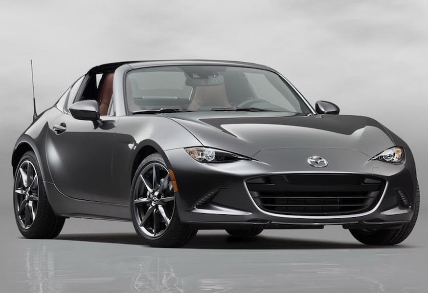 Tại triển lãm ôtô New York, Mazda đã gây bất ngờ khi giới thiệu mẫu xe mui trần mới  Mazda MX-5 RF. Đây là phiên bản mới nhất của dòng xe mui xếp mềm nổi tiếng Mazda MX-5, nay đã bước sang thế hệ thứ 4.