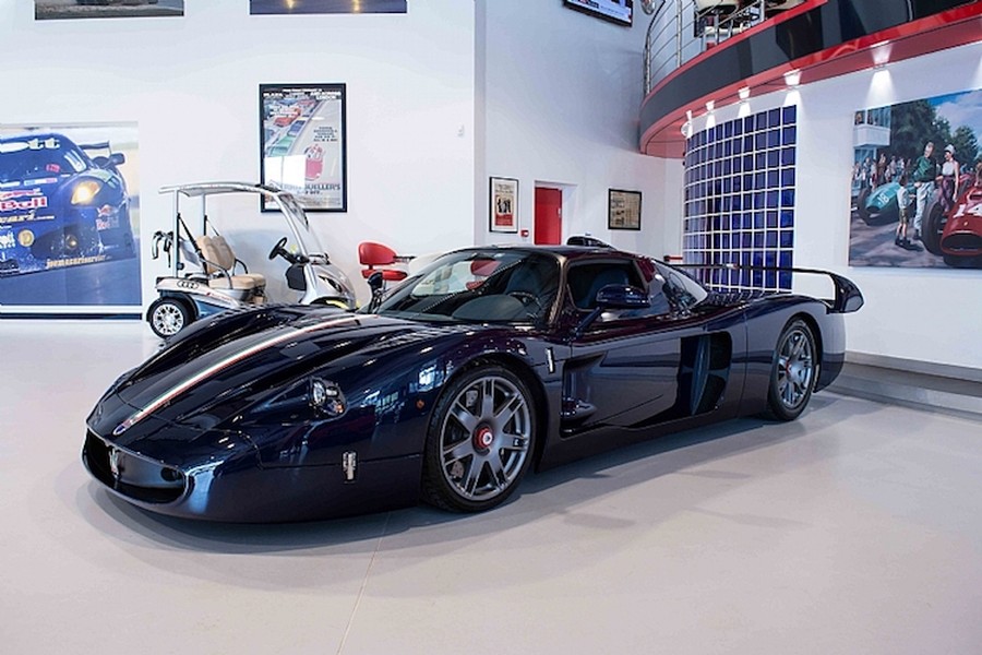 Vào năm 2004, dòng  siêu xe Maserati MC12 "hàng khủng" đã được lần đầu ra mắt, nhằm báo hiệu sự trở lại của Maserati sau 37 năm vắng bóng tại các giải đua và mang tính "đánh bóng" tên tuổi cho hãng.