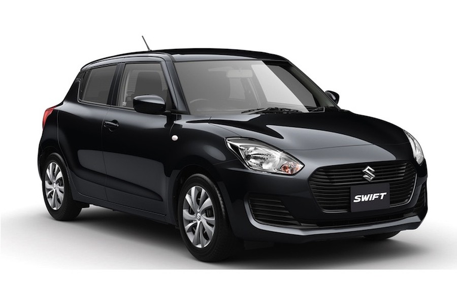 Sau hàng loạt lần lộ diện trong năm 2016,  Suzuki Swift 2017 thế hệ mới đã chính thức được ra mắt tại thị trường Nhật Bản vào cuối tháng 12 và hiện bắt đầu được chính thức bán ra tại thị trường này. Ở Nhật, xe sẽ có 6 phiên bản khác nhau là RSt, Hybrid RS, RS, Hybrid ML, XL và XG.