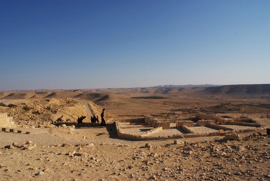 Nằm trong vùng hoang mạc Negev ở miền Nam Israel,  con đường hương liệu Negev là một di tích đặc biệt về các hoạt động thương mại thời kỳ cổ đại. Ảnh: Camera UK.