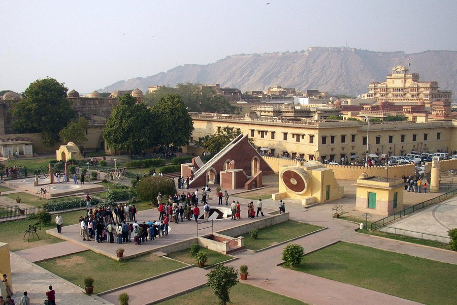  Đài thiên văn Jantar Mantar là tên gọi của một tổ hợp các công trình, thiết bị thiên văn cổ xưa vô cùng độc đáo tọa lạc ở thành phố Jaipur, tiểu bang Rajasthan của Ấn Độ. Ảnh: Wikipedia.