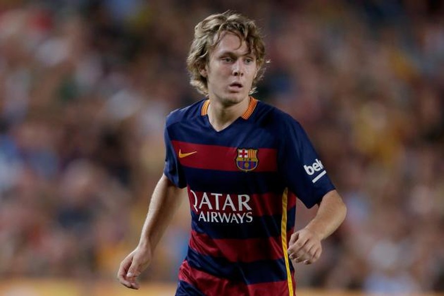 Alen Halilovic là cầu thủ sinh năm 1996 trưởng thành từ lò đào tạo La Masia của Barcelona. Tài năng trẻ người Croatia này được kỳ vọng sẽ thay thế những đàn anh nổi tiếng như Andres Iniesta, Xavi Hernandez làm  nhạc trưởng mới thống lĩnh đội bóng xứ Catalan trong tương lai