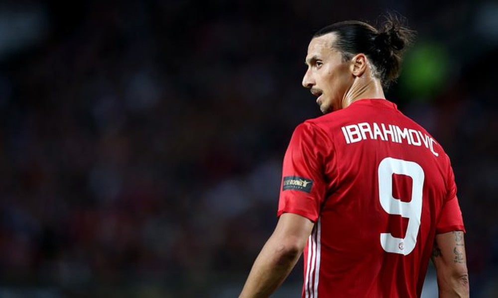 M.U níu giữ Ibrahimovic thành công: Theo thông tin  chuyển nhượng bóng đá mới nhất từ tờ Manchester Evening News công bố thì Zlatan Ibrahimovic sẽ tiếp tục gắn bó với M.U và nhiều khả năng sẽ trở lại trong giai đoạn 2. Ảnh: Goal