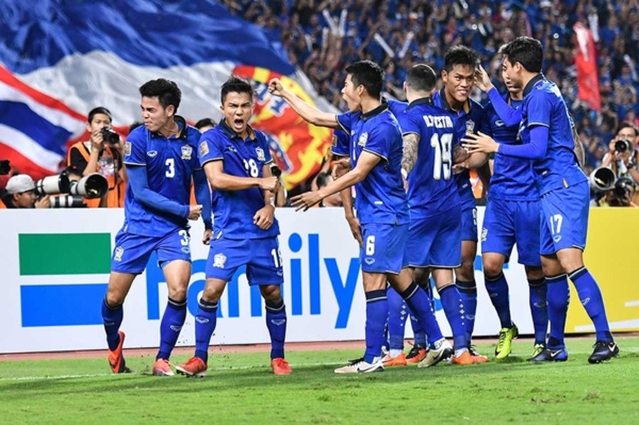 Thái Lan là đội bóng ghi nhiều bàn thắng nhất tại vòng bảng  AFF Cup 2018 với 15 bàn thắng và họ có những trận thắng cách biệt với tỷ số lớn như trận mở màn với Timor Leste lên tới 7-0.