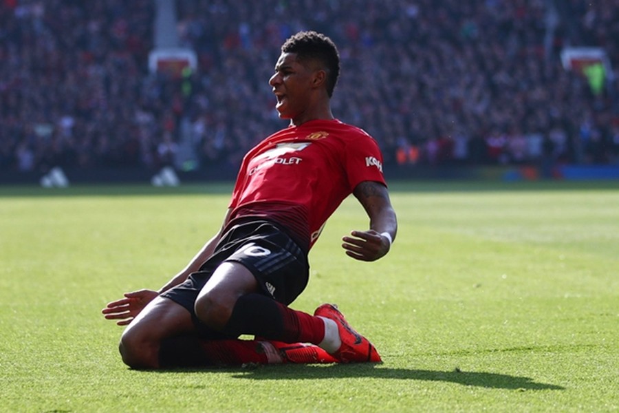  Chuyển nhượng bóng đá mới nhất từ Mirror, MU chuẩn bị đàm phán với Rashford một bản hợp đồng có thời hạn năm năm.