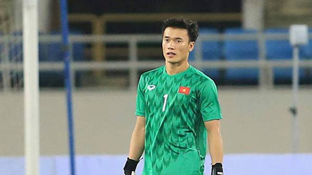 Trận đấu giữa U22 Việt Nam và U22 Indonesia tại vòng bảng SEA Games 30 là trận đấu quan trọng, nó là bước chạy đà gần như cuối cùng của thầy Park cùng các học trò trước khi gặp Thái Lan. Chính bởi vậy, HLV Park Hang-seo tuyệt đổi không cho phép bất cứ sai xót cá nhân nào. Vì vậy, nhiều khả năng ông thầy người Hàn Quốc sẽ đưa Bùi Tiến Dũng vào sân để bảo vệ khung thành.