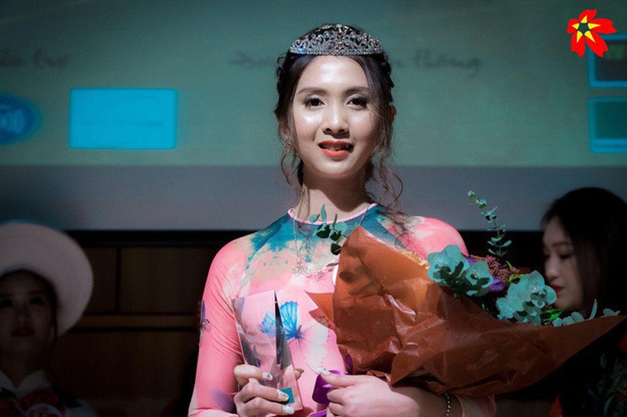 Sau hành trình gần 2 tháng, cuộc thi  Hoa khôi du học sinh Việt Nam tại Nhật - Miss VYSA 2017 đã tìm ra người chiến thắng trong đêm chung kết diễn ra tối 14/1 tại Holywood Hall, Roppongi Hills, thủ đô Tokyo, Nhật Bản.