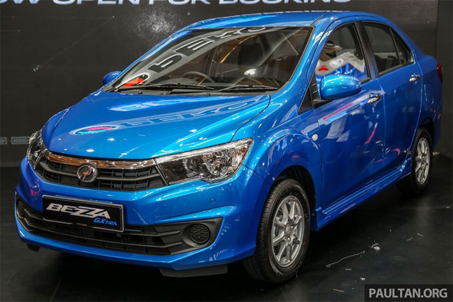 Hãng xe ôtô Perodua nội địa của Malaysia vừa chính thức trình làng mẫu sedan cỡ nhỏ Perodua Bezza GXtra 2018, mẫu xe ôtô Malaysia giá rẻ mới này mang cái tên GXtra mới. Chiếc xe sedan này sẽ chính thức thay thế cho phiên bản 1.0 Standard G từng ra mắt vào cuối năm 2016.