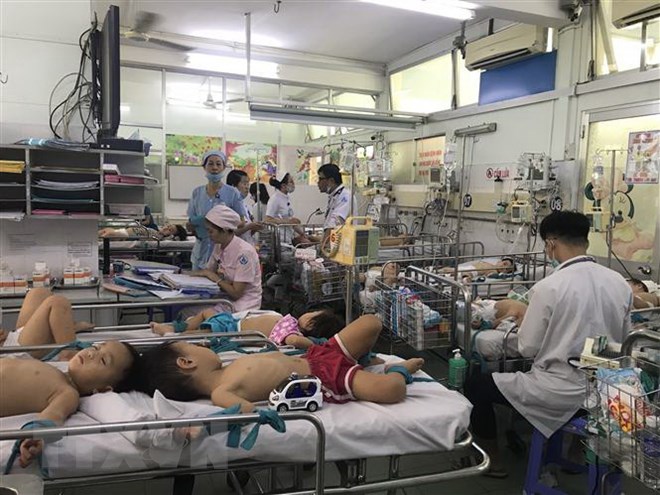 Hon 42.700 truong hop mac benh tay chan mieng tu dau nam