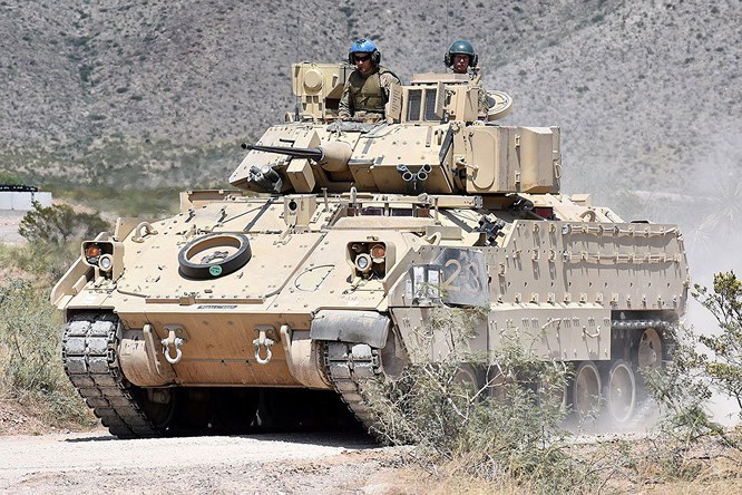 BMP-3 và T-15 với “Pumas”, “Bradley”: So sánh những xe thiết giáp đỉnh cao quân sự