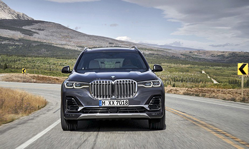 SUV hạng sang BMW X7 mới chốt giá từ 1,7 tỷ đồng