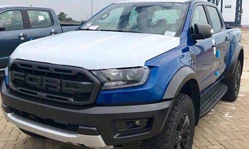 "Soi" bán tải Ford Ranger Raptor giá 1,2 tỷ tại Việt Nam 