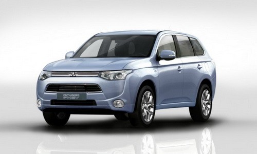 Outlander PHEV trở thành máy phát điện