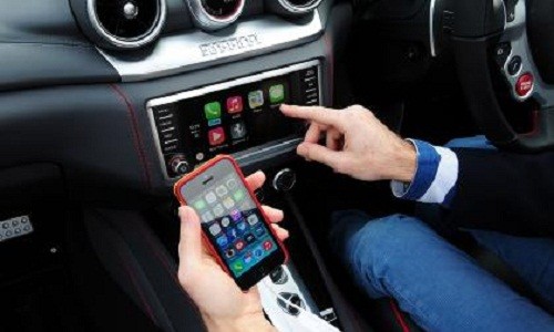 Bất ngờ trước tính năng Apple CarPlay chạy lần đầu tại Mỹ