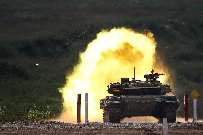 Tank Biathlon là cuộc thi đấu thể thao quân sự có quy mô lớn nhất và độc nhất trên hành tinh được Nga đứng ra tổ chức hàng năm. Năm nay, cuộc thi đã diễn ra từ hồi cuối tháng 7 với sự tham gia của tổng cộng 19 đội đến từ 19 quốc gia trên khắp thế giới. Nguồn ảnh: Tass.