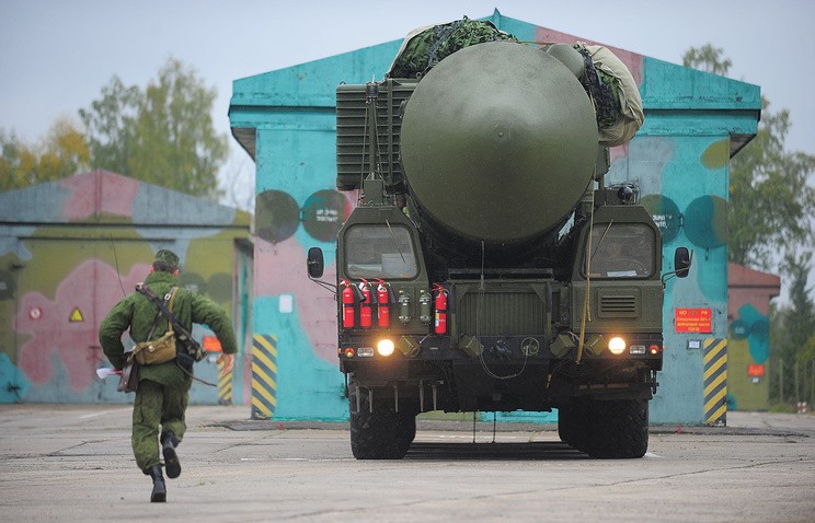 Theo Sputnik đưa tin từ Moscow cho biết, Bộ Quốc phòng Nga đã tiến hành phóng thử nghiệm một  tên lửa đạn đạo liên lục địa RS-24 Yars với khoảng thời gian không xác định, nhưng chắc chắn là trong năm nay. Cuộc thử nghiệm trên được xác định đã diễn ra tại khu vực gần Bán đảo Kamchatka của Nga. Nguồn ảnh: Sputnik.