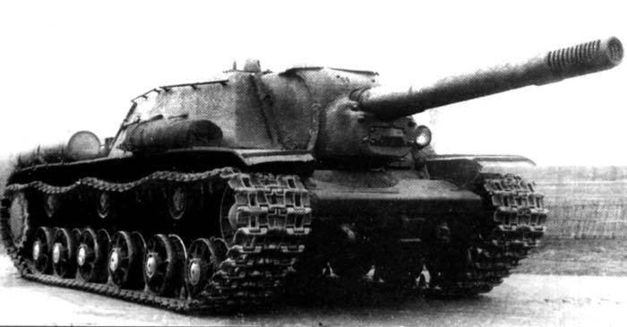 Năm 1943, con quái vật  pháo tự hành chống tăng Su-152 của Liên Xô đã chính thức được ra đời. Dù chỉ có 704 khẩu pháo tự hành loại này được xuất xưởng, tuy nhiên nó đã trở thành cơn ác mộng đối với lực lượng tăng thiết giáp Đức ở mặt trận phía Đông. Nguồn ảnh: ER.