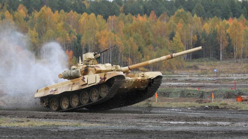  Xe tăng chủ lực T-90S/SK của quân đội Việt Nam cũng giống mọi phiên bản xe tăng T-90 khác trên thế giới - đó là chỉ có kíp chiến đấu ba người, trong đó trưởng xa đóng vai trò quan trọng bậc nhất. Nguồn ảnh: Topwar.