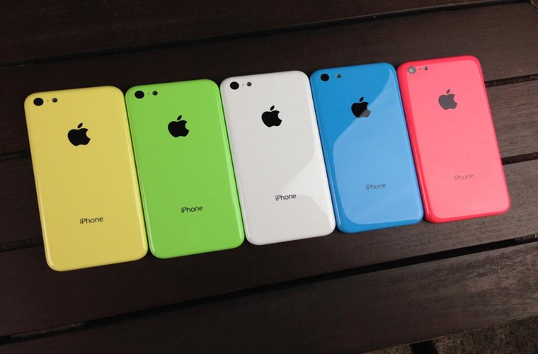 Giảm giá 4 triệu, iPhone 5C vẫn ế tại Việt Nam. Chiếc iPhone 5C đã giảm 4 triệu, xuống còn 14 triệu sau vài ngày về Việt Nam, nhưng số lượng người mua chiếc điện thoại được cho là sẽ thay thế iPhone 5 vẫn không đáng kể. Trong thời gian tới, giá thành của nó có thể sẽ giảm tiếp.