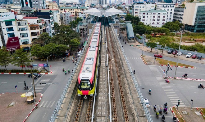 Tàu điện Nhổn- Ga Hà Nội: Mở cửa miễn phí trong 15 ngày đầu Tau dien Nhon- Ga Ha Noi: Mo cua mien phi trong 15 ngay dau