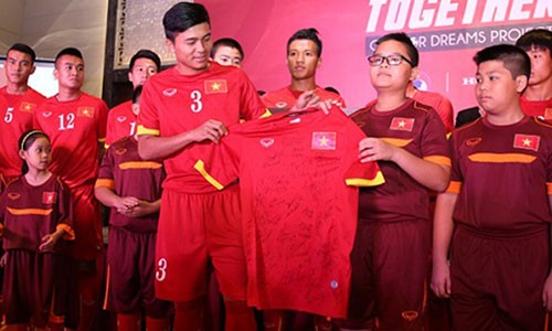 HVN treo thưởng xe máy cho U23 Việt Nam tại SEA Games 28