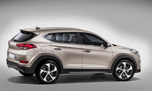 Chưa về đến Việt Nam, Hyundai Tucson 2016 đã cháy hàng