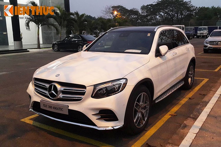 GLC-Class được xem là dòng xe chiến lược của Mercedes-Benz Việt Nam trong năm 2016. Như vậy, sau nhiều đồn đoán có thể chắc chắn Mercedes sẽ phân phối 2 phiên bản GLC 250 AMG 4MATIC và GLC 300 AMG 4MATIC tại thị trường Việt.