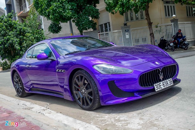 Mẫu  xe sang Maserati GranTurismo thuộc dòng xe thể thao hai cửa, bốn chỗ ngồi của Italy. Dòng xe này chia sẻ nhiều chi tiết với người anh em Ferrari 599, từ động cơ cho tới kết cấu khung sườn.