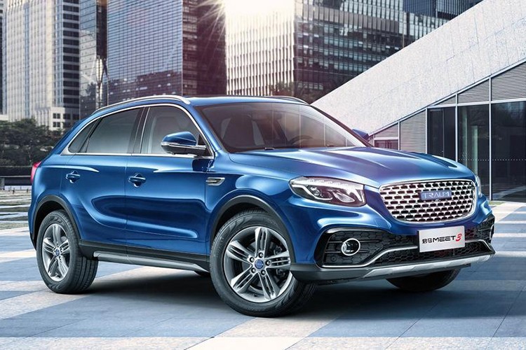 Meet the Zotye Traum Meet 3 là một thương hiệu  xe ôtô mới của Zotye Auto. Mặc dù là một mẫu xe Trung Quốc, nhưng cái tên của nó lại có nghĩa tiếng Đức là “Traum - giấc mơ”. Nhãn hiệu Traum nhằm vào đối tượng khách hàng là những người trẻ tuổi và phóng khoáng, những người thực sự thích một cái tên mới mẻ như Meet 3.