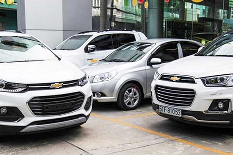 Trong tháng 2/2018, GM Việt Nam đã  giảm giá ôtô Chevrolet. Mặc dù giá bán niêm yết một số mẫu xe không thay đổi nhiều so với tháng 1/2018 vừa qua, tuy nhiên thay vào đó, hãng xe này lại đưa ra các gói tặng tiền mặt trừ trực tiếp vào giá xe khi đến tay khách hàng.