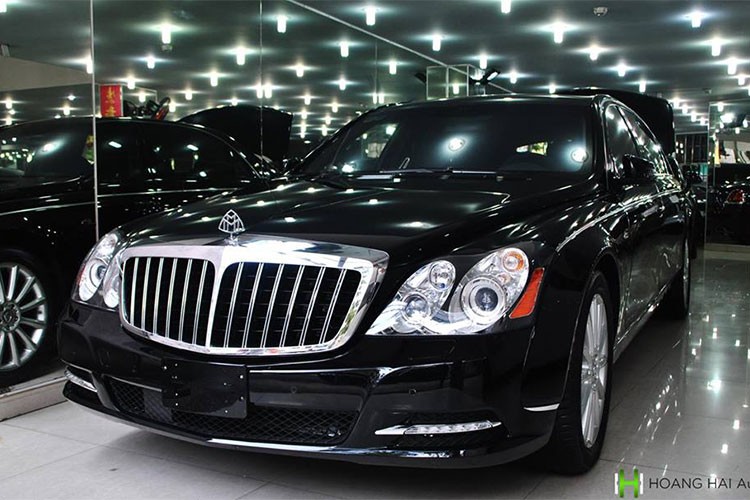 Chiếc Maybach cuối cùng được sản xuất là vào ngày 17/12/2012, vì thế, việc rao bán một chiếc  siêu xe sang Maybach 62S đời 2012 của một công ty nhập khẩu tư nhân quận 5, TP HCM với ngoại hình còn như mới được xem là "hàng hiếm" tại thị trường Việt Nam hiện nay.