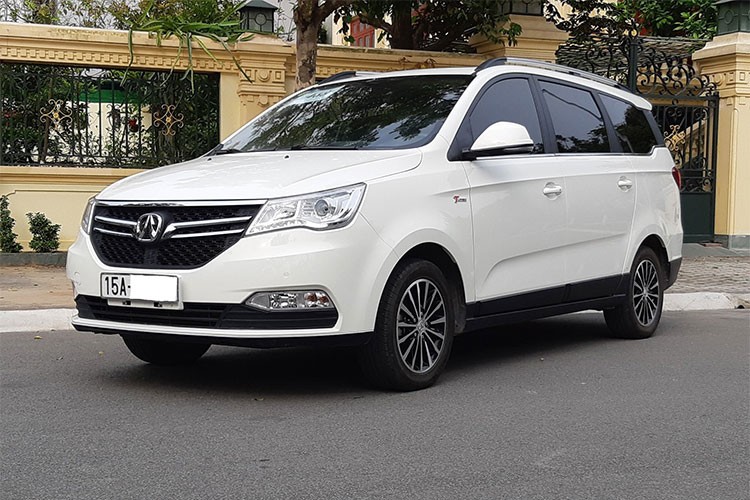 Được định vị nằm trong phân khúc MPV cạnh tranh với Toyota Innova tại một số thị trường, mẫu  xe ôtô BAIC F5 mang quốc tịch Trung Quốc hiện đang nhận được sự quan tâm lớn từ phía người tiêu dùng Việt Nam do mức giá rẻ cùng với việc thị trường ôtô trong nước đâng có nhiều biến động, đặc biệt là mức giá xe nhập khẩu từ ASEAN chưa giảm.